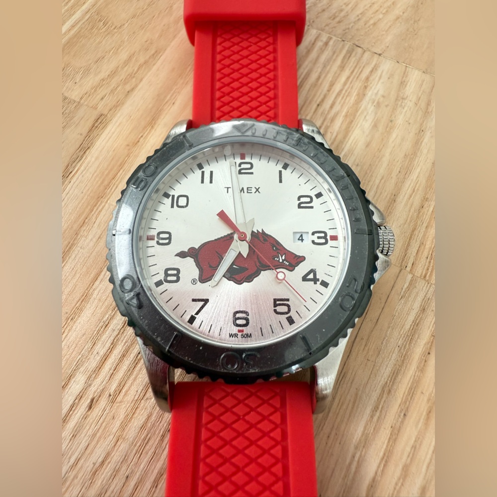 Timex Arkansas razorbacks university of Arkansas watch NEW BATTERY